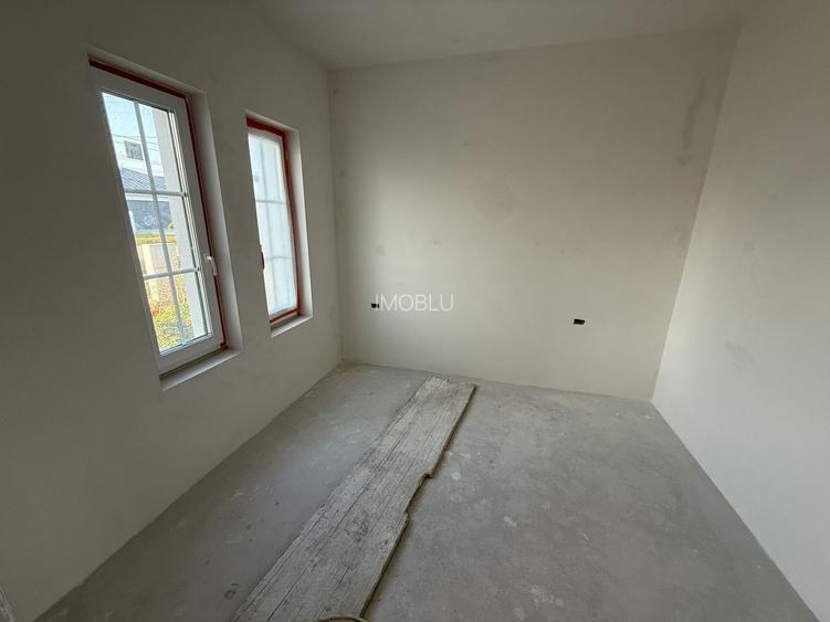 1/2 Duplex, 5 camere, 2 bai, camera tehnica, 119mp, 300mpT , Giarmata! - 6