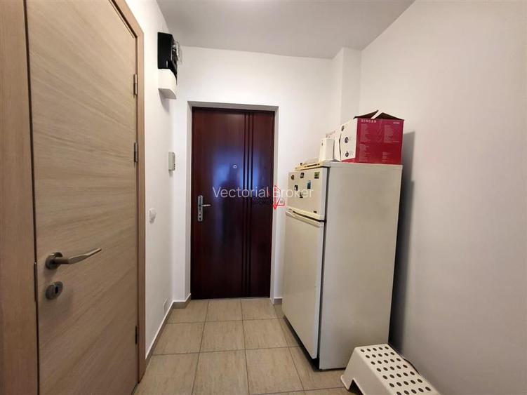 GARSONIERA RENOVATA / METROU 5 MIN - 8