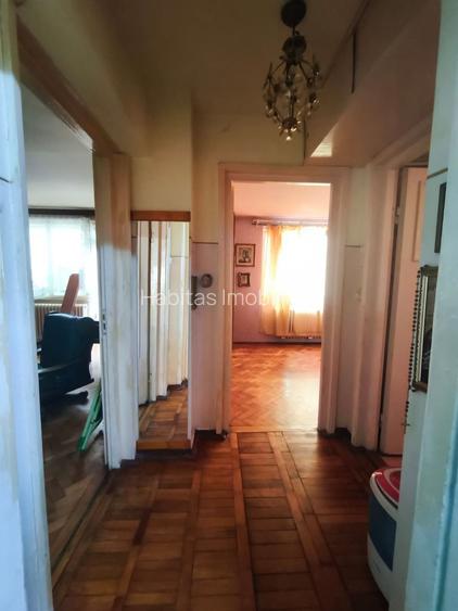Apartament 2 camere, decomandat, parter cu balcon, GARAJ,  zona Mercur - 6