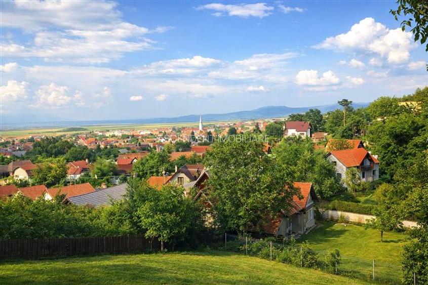 Pe domeniu de 1.750mp, rezidenta in Central, Sacele, Brasov - 17