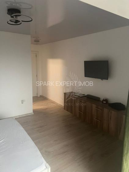 3 CAMERE //DEMOCRATIEI // 2 BAI // BALCON - 3