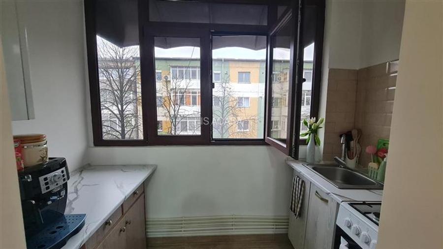 Apartament decomandat cu CT in Craiovita - 4