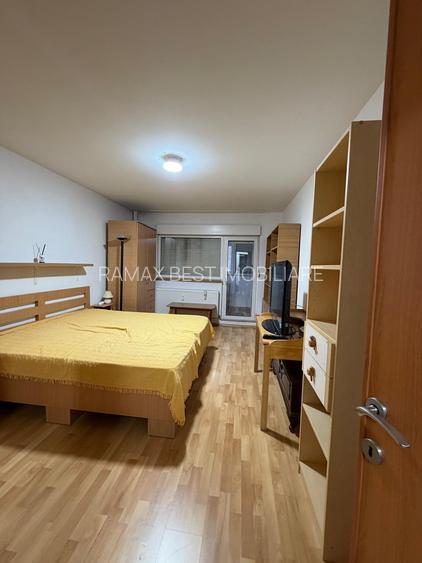 1 decembrie 1918-chiar la metrou-stradal Theodor Pallady - 10