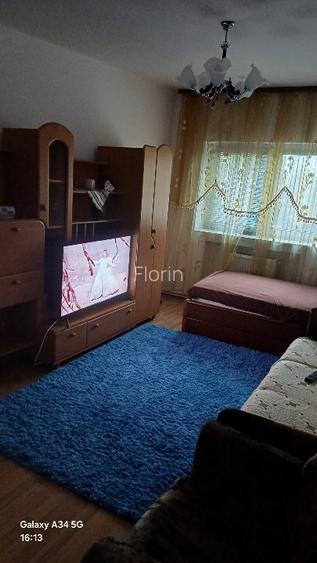 Închiriez apartament 3 camere  - 10