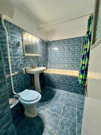 RECO Apartament 3 camere decomandat etajul 1 zona Nufarul Lotus - 8