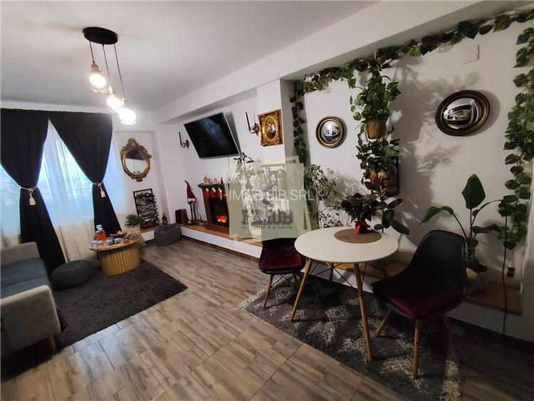 Apartament 52 mp pe 2 niveluri in  Vasile Aaron - 2