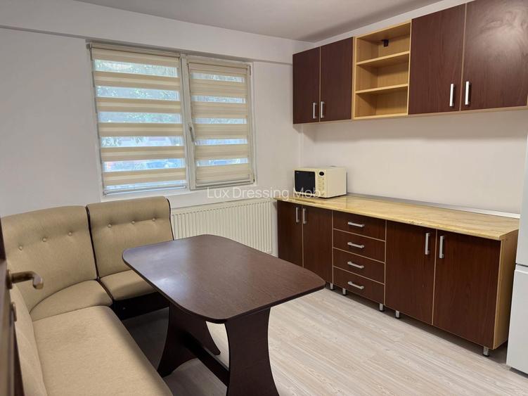 Apartament cu 3 camere, complet renovat, mobilat și utilat, finisaje moderne. - 5