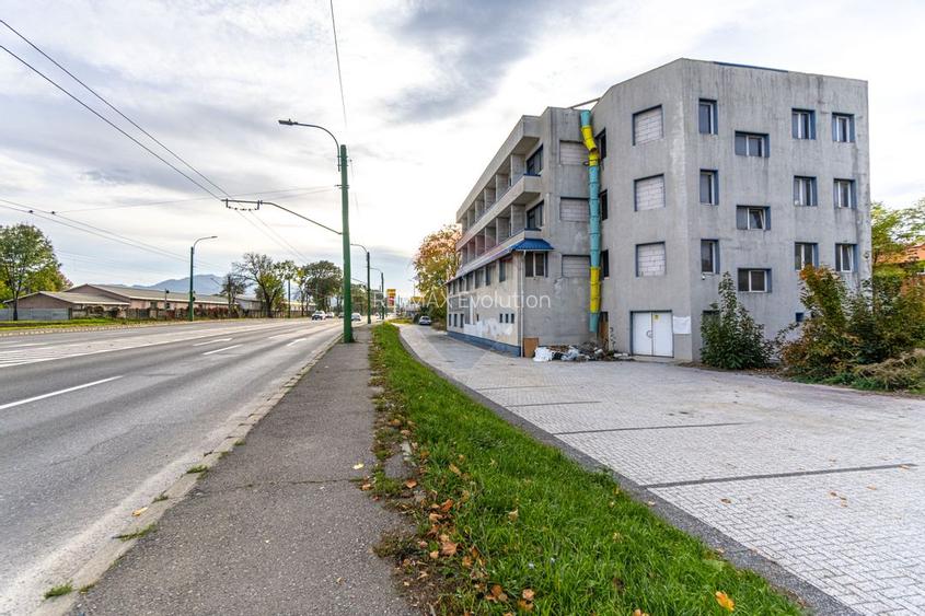 Oportunitate investiție-Clădire cu autorizație hotel și teren BRAȘOV - 11