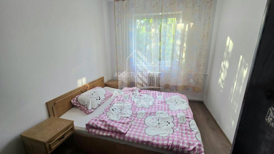Apartament cu 4 camere, etaj intermediar, zona Dacia - 4