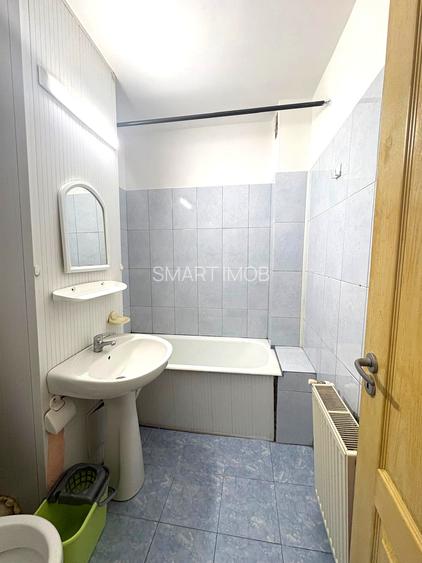 Garsoniera 30mp zona strazii T.V etaj 3  Pret 37.800eur neg - 2