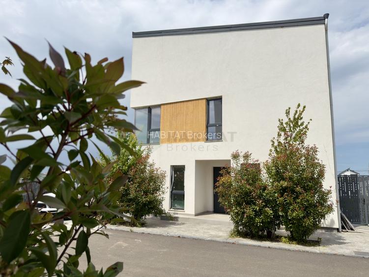 Vila individuala 5 camere Tunari 1 Decembrie - 2