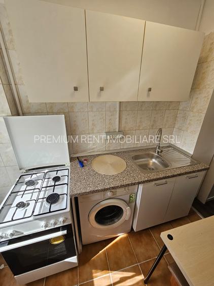 Tineretului, garsoniera, 4 minute metrou, BOILER, bloc mixt, 350 euro - 4