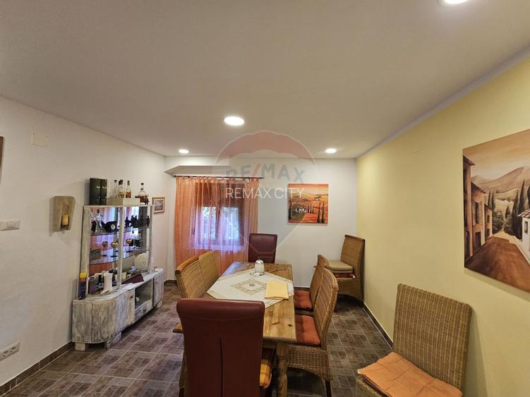 Casă solidă din cărămidă, mobilată, garaj, teren generos – Tarcău - 38