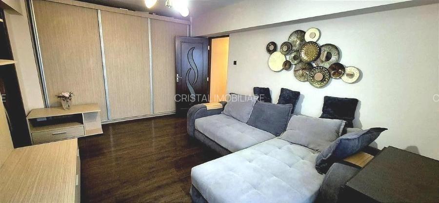 De închiriat apartament 3 camere Brâncoveanu - 2