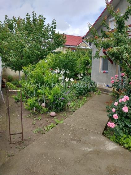 Vanzare casa P+M, Smardan( Galati ), la 2 minute de str.principala - 2
