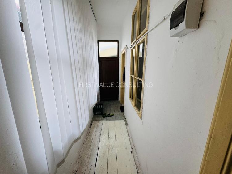 Casa  zonă semicentrală – Str. Adrian, Scd 114, teren 242 mp - 6