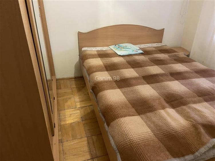 Apartament 3 camere , zona cartier Sud , 52 mp , decomandat ,mobilat - 9