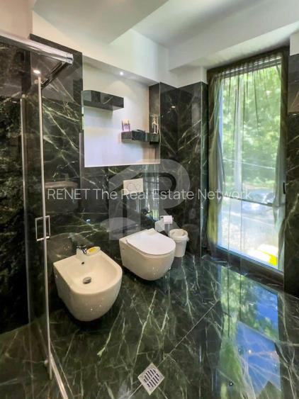 Pe Malul Snagovului, Unde Luxul Devine Cotidian - 21