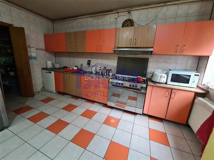 Vila cu Brazi - Uranus, 406mp teren - 13