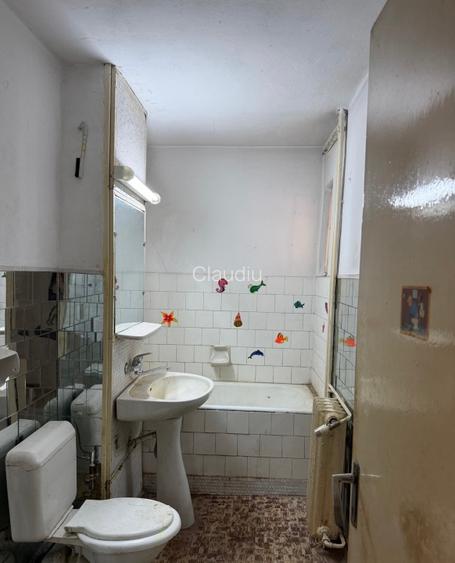 Proprietar -Apartament 3 camere decomandat  Zona Vlaicu , central - 5