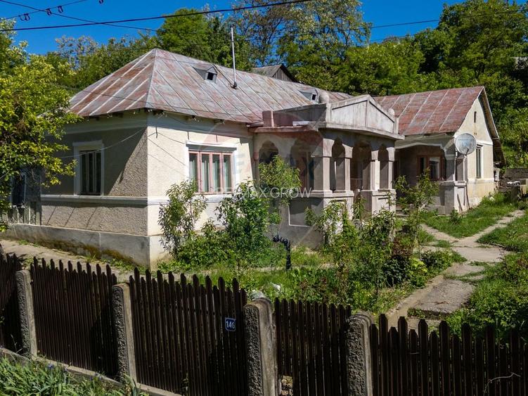 Casă taraneasca de vanzare- PARAVA-BACAU - 3