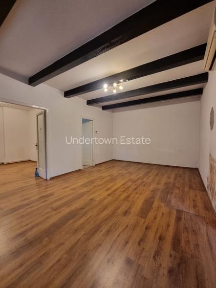 Apartament în vilă - Garaj (26mp) - intrare separată - 2