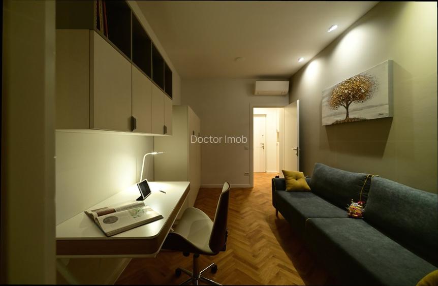 Rafinament, liniște și spațiu exterior privat în centrul Bucureștiului - 19