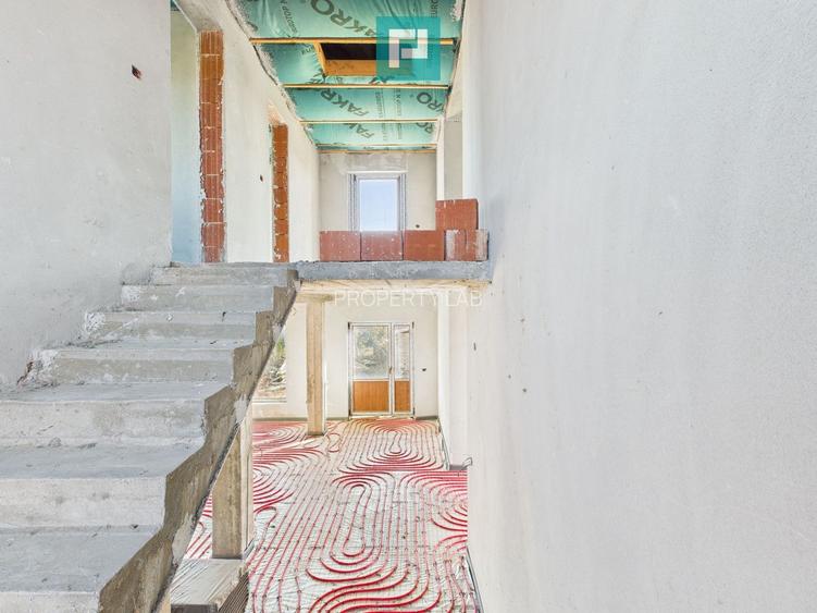 Proprietate impresionantă în Nădab - 25