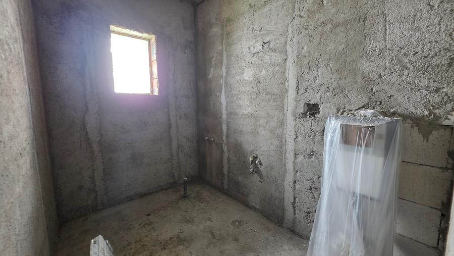 Casa parter 4camere,încălzire pardoseala,teren 300mp,pod cu placa de beton