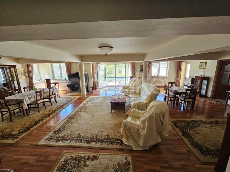 Vila individuala cu 8 camere | piscina | 2 garaje | 888mp teren - 3