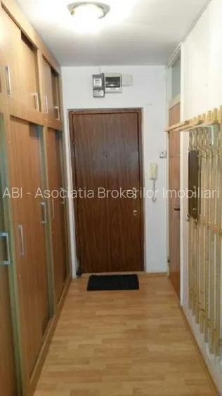 Garsoniera cu Parcare ADP-Langa Metrou V.Ialomitei - 2