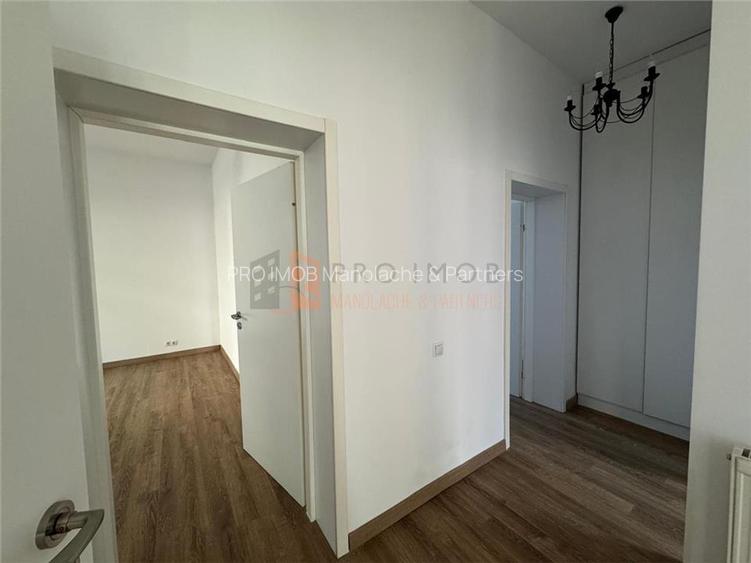 Casa sau Spatiu comercial  in zona magazinelor satesti - 10