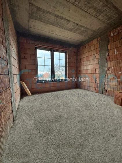 Casa de vanzare pe 3 nivele, Oradea, Bihor  V3928 - 3