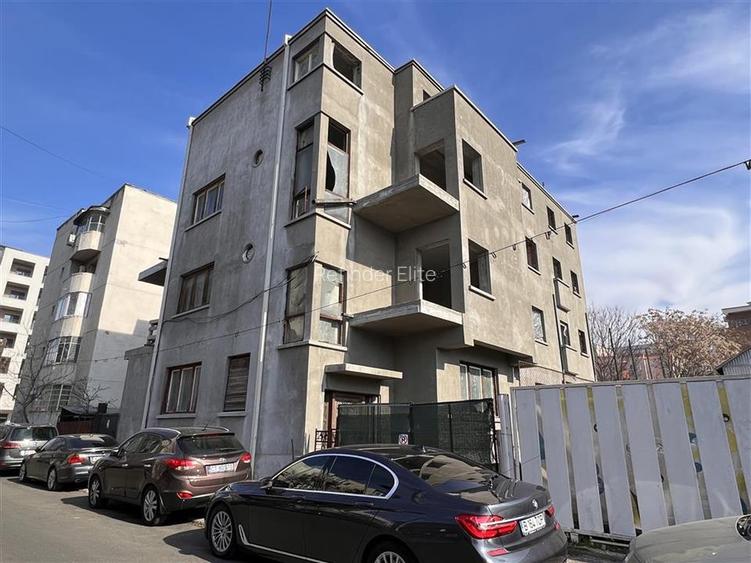 Vanzare imobil CONSOLIDAT pretabil Clinica / Spatii cazare / Birouri / Apartamen - 4