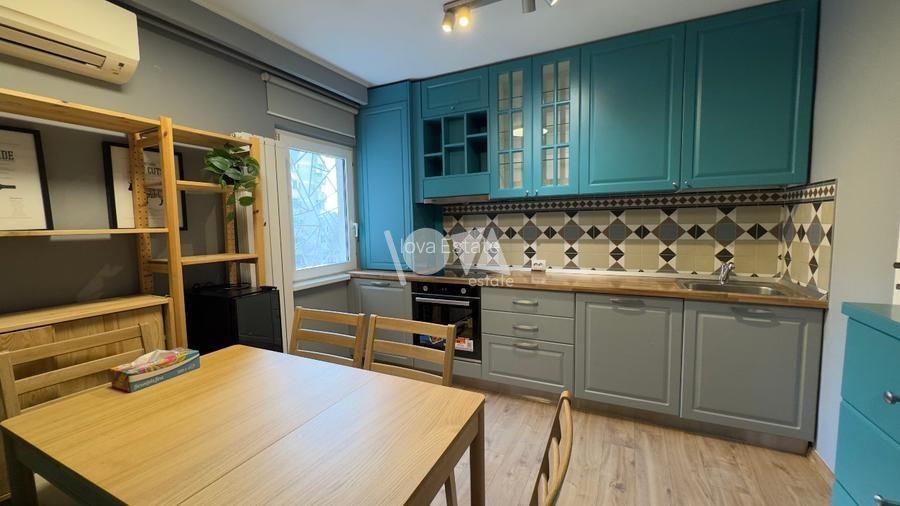 De închiriat: apartament 4 camere- centrala termica - Panduri -metrou - 8