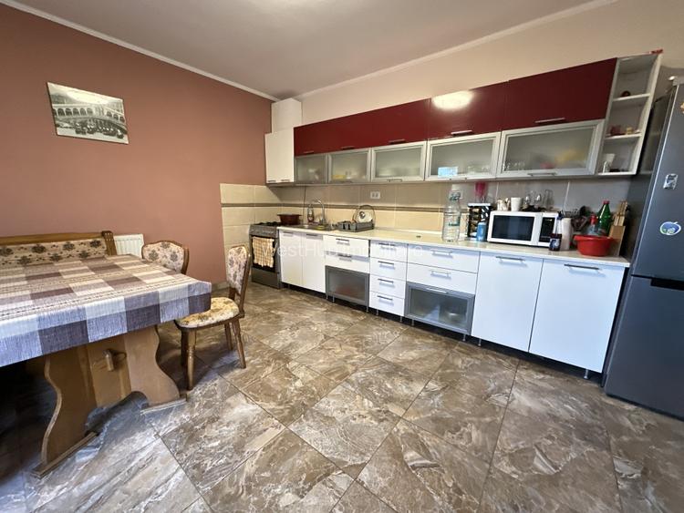 Casa individuală spatioasa, 9 camere, 1600 mp teren - Sanandrei - 12