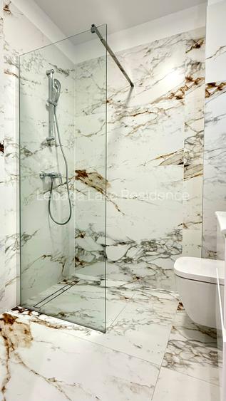 Apartament 3 camere cu o vedere superba la lac -Lebada Lake Residence - 13