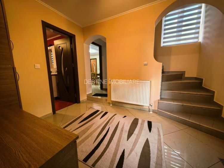 Casă individuală 4 camere 2 garaje 150 mp + anexa și gradina - 32