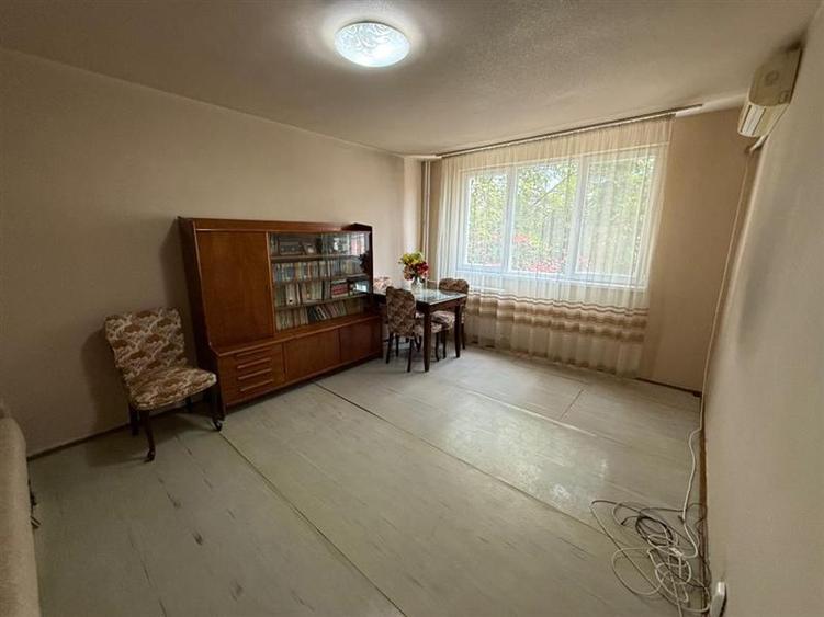 Apartament 2 camere,Dristor necesita renovare