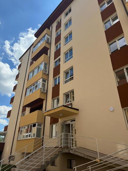 PROMOTIE!!Garsoniera spatioasa 37mp , Metrou Aparatorii Patriei 10-15