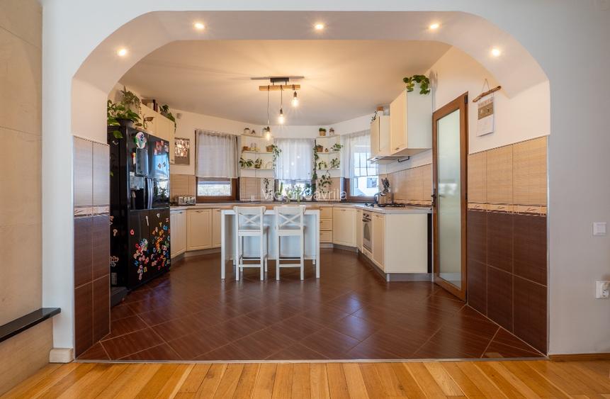Casa individuala cu teren 750mp, garaj, beci, terasa - Dezmir, zona centrala - 4