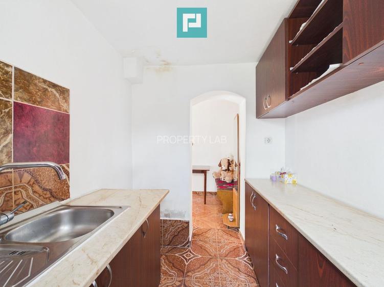 2 case separate + curte 1400 mp – Zona Dâmbovița - 19