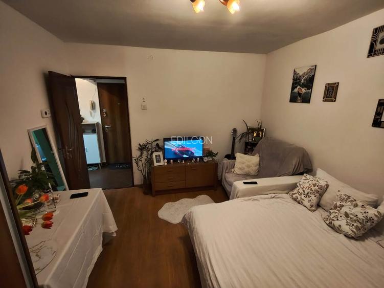 Garsoniera de inchiriat in Strand - 2