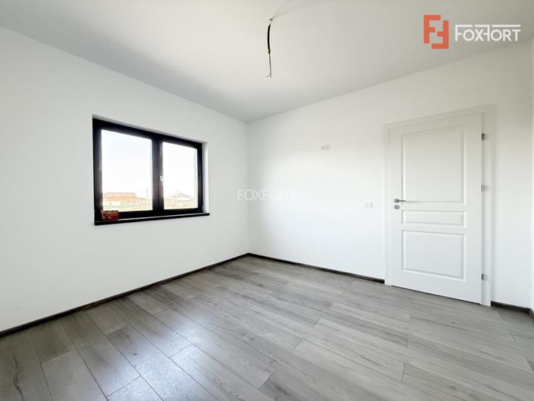 Casa individuala cu 4 camere, situata la drum asfaltat in Sacalaz - 21