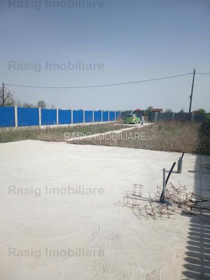 Teren intravilan 1187 mp , strada asfaltata , utilitati  - 4