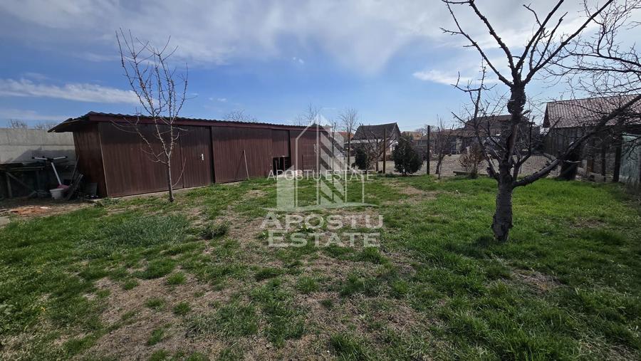 Casa individuala de vanzare, 4 camere, Sanmihaiu Roman, comision 0 - 31