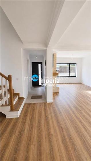 Vila in Bucium – Barnova, teren 480 mp, finisaje la alegere - 4