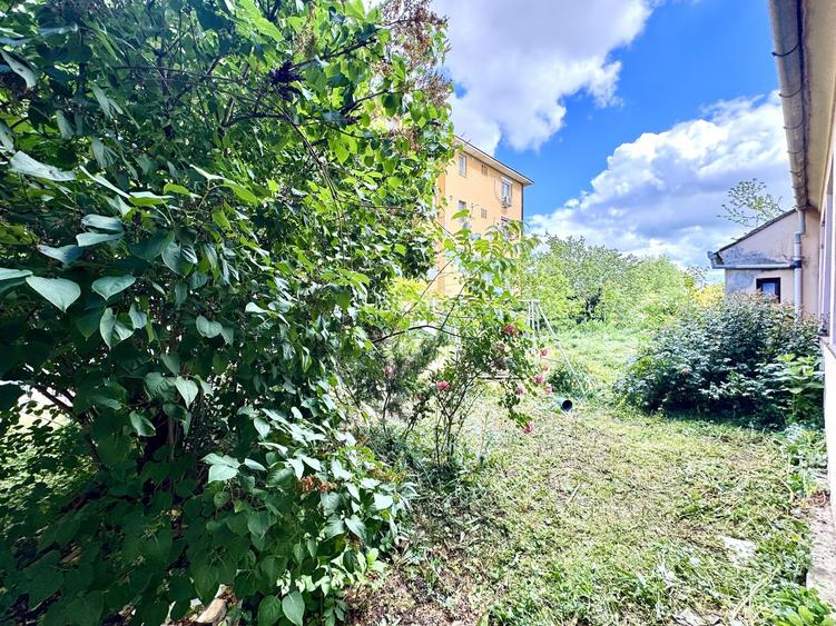 Casă pretabilă pentru spațiu de birouri, cu teren – în zona Bălcescu - 24