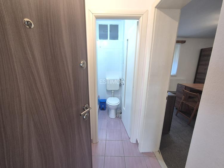 Inchiriere garsoniera cocheta mobilata si utilata zona Centrul Civic AFI Brasov - 20