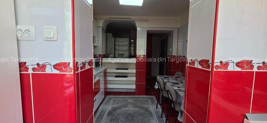 Micro  3 Târgoviște,  vânzare apartament 3camere, Etaj 1 - 25